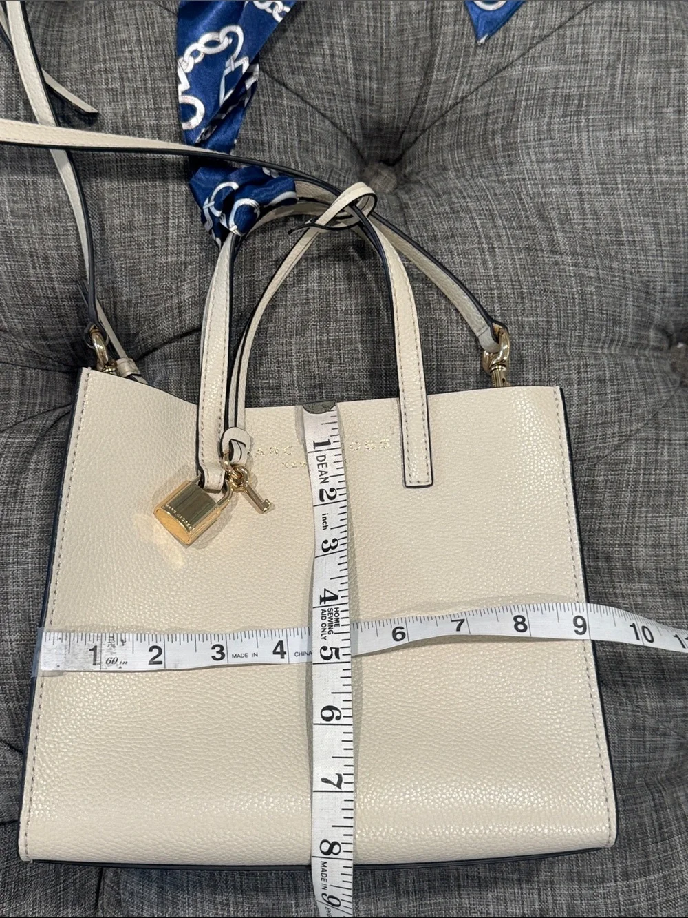 Marc Jacobs Bag Mini Grind Cream Leather Tote Crossbody with Navy Scarf - Picture 17 of 17